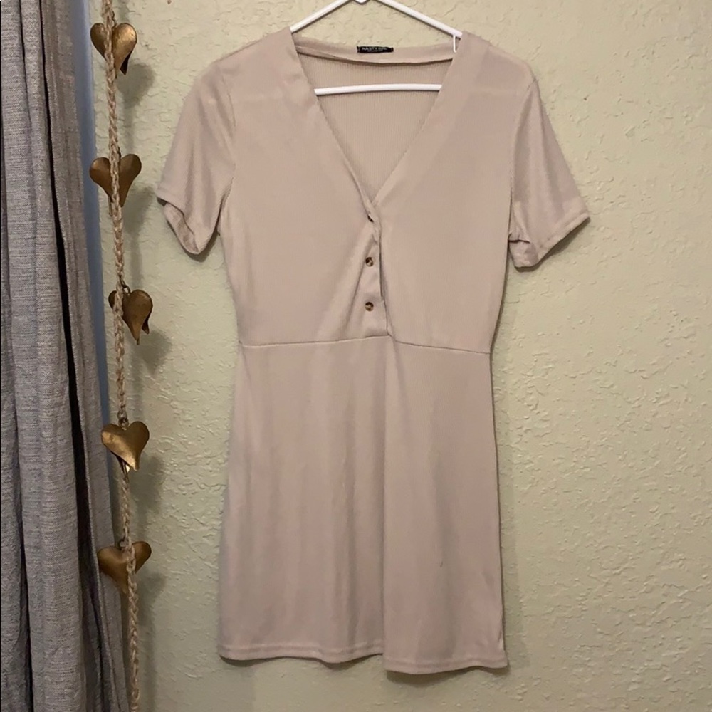 NWOT cream nasty gal tee dress